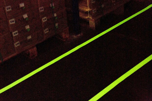 PermaStripe Glow in the Dark Vloermarkeringstape 75 mm